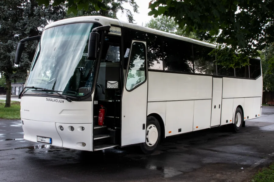 Bova 49 személyes busz